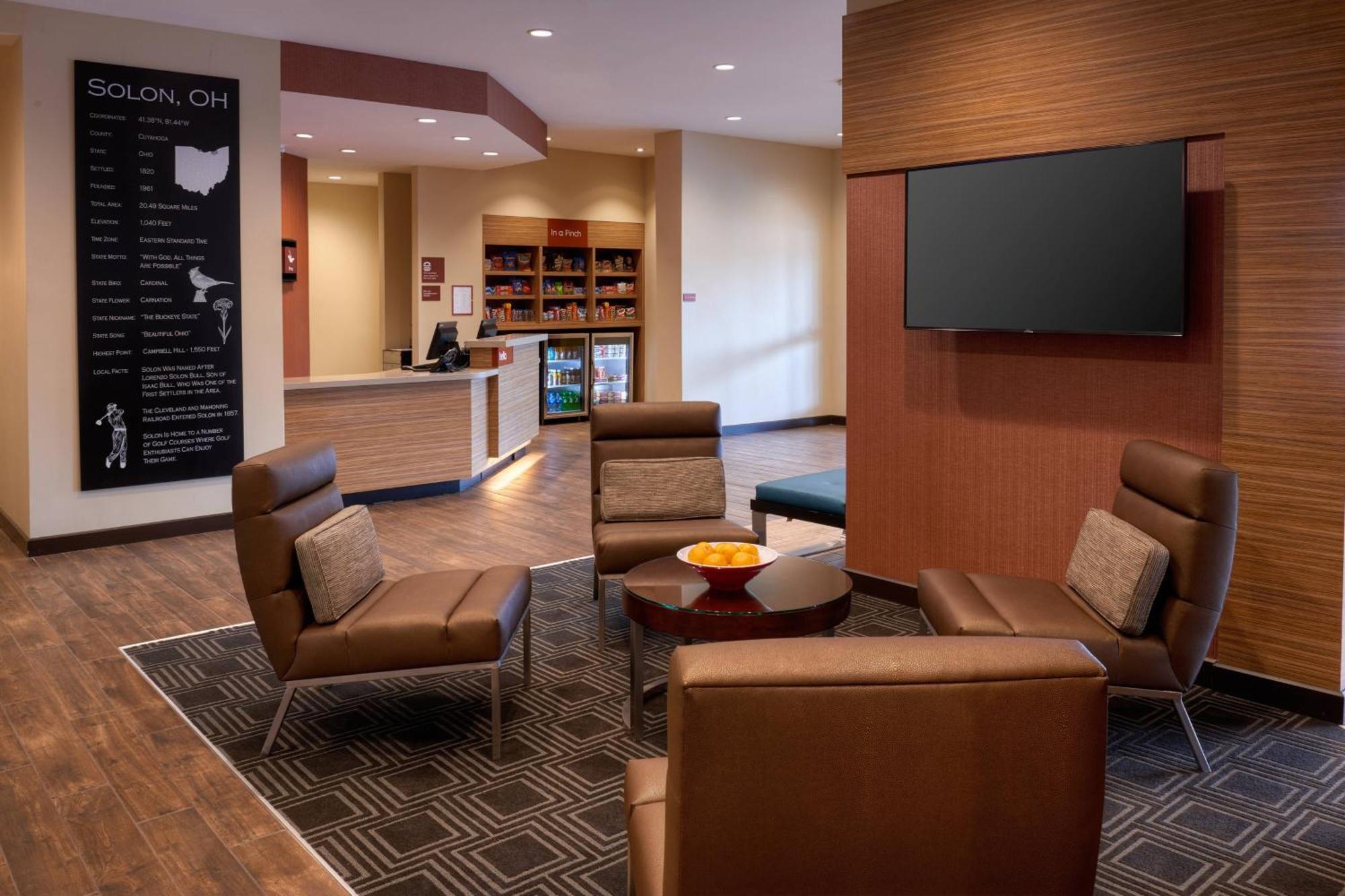 Towneplace Suites By Marriott Cleveland Solon Екстериор снимка