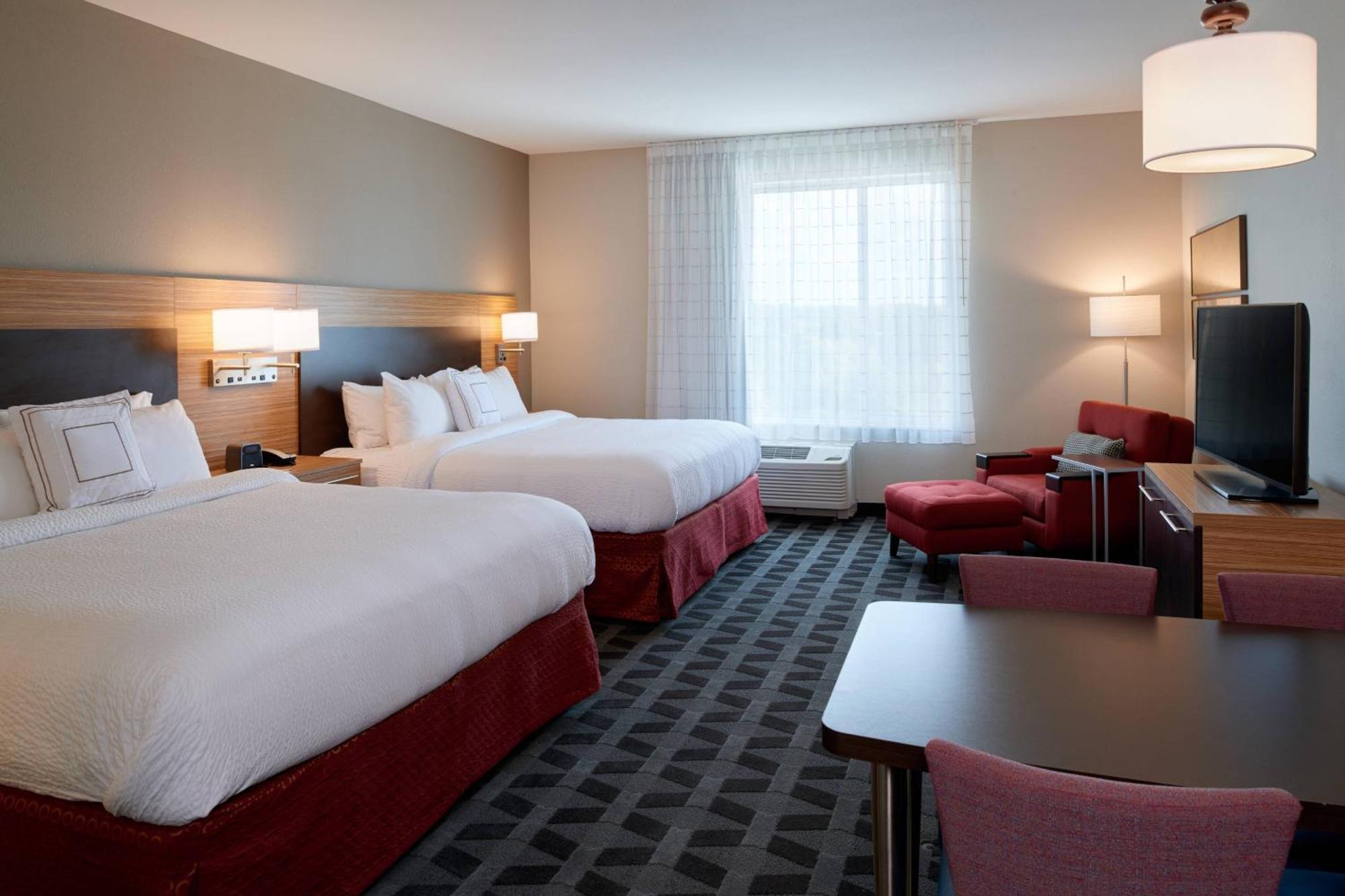 Towneplace Suites By Marriott Cleveland Solon Екстериор снимка
