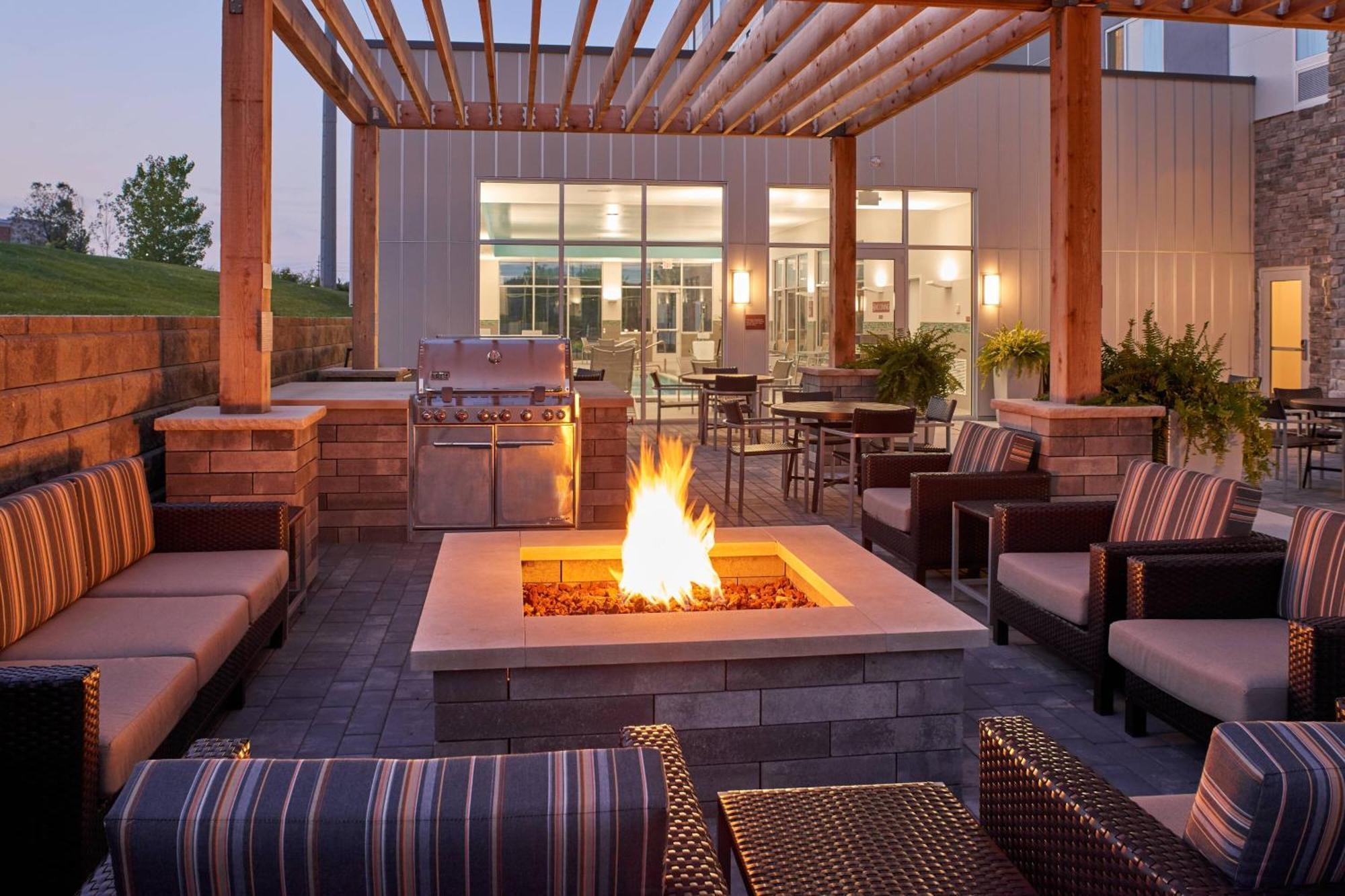 Towneplace Suites By Marriott Cleveland Solon Екстериор снимка